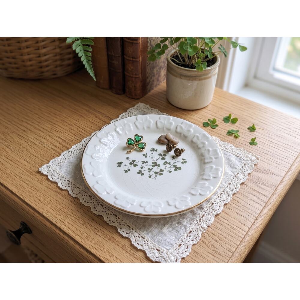 Vintage Carrigdhoun Ireland Shamrock Trinket Dish - Gold Rim Fine China 4.75"